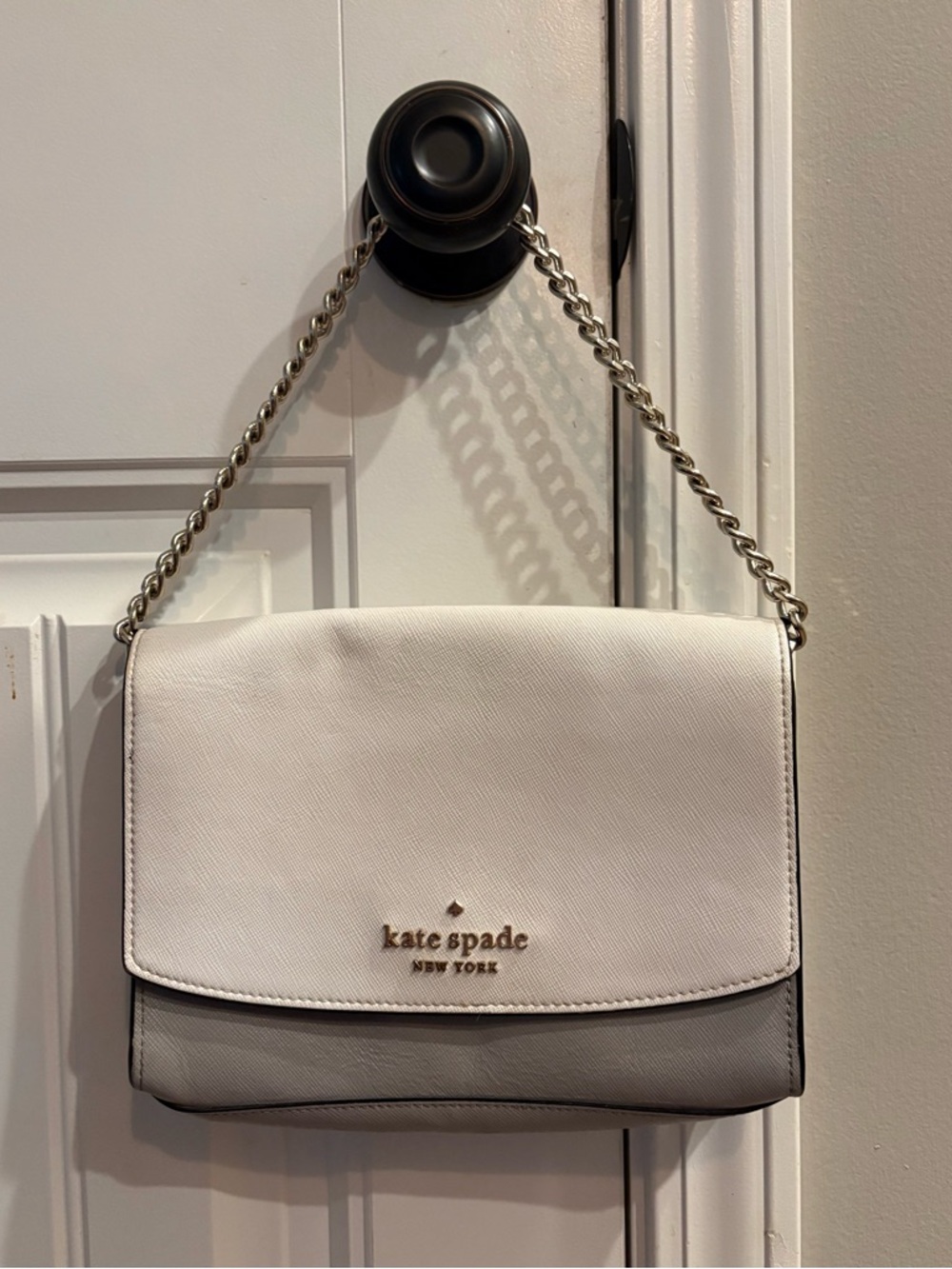 kate spade White and Light Gray Chain Shoulder Bag